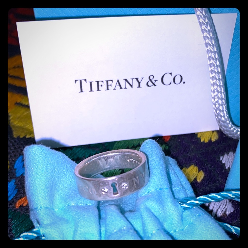 Tiffany & Co. keyhole ring w/ diamonds 6.5